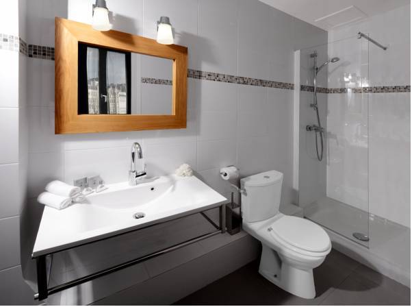 Batignolles Villiers 2* Франция, Париж