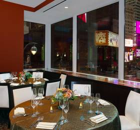 Crowne Plaza Manhattan в Нью-Йорке