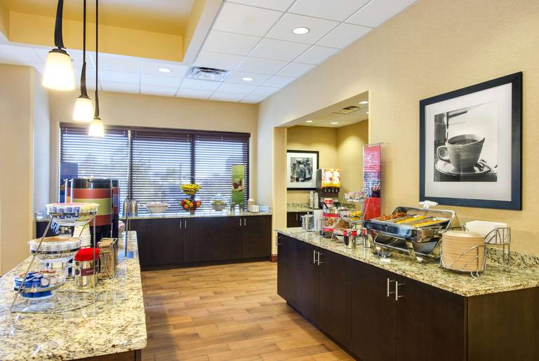Hampton Inn And Suites Atlanta - Galleria