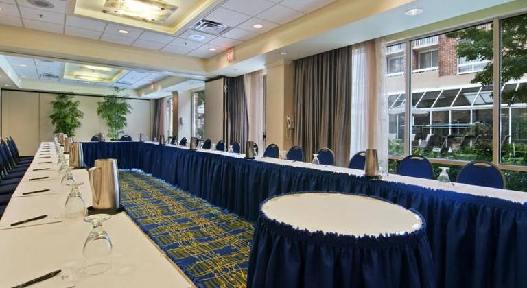 Hilton Suites Atlanta Perimeter
