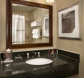 Marriott New York East Side в Нью-Йорке