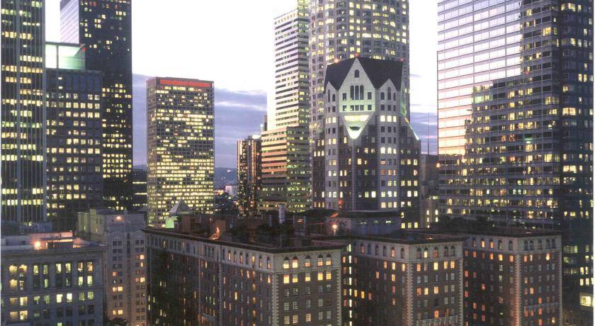 Millennium Biltmore 4* США, Лос-Анджелес