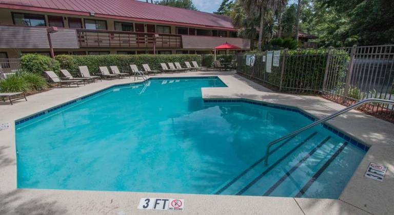 Red Roof Inn