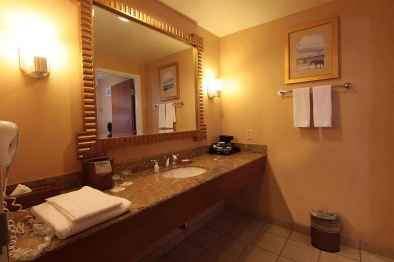South Point Hotel