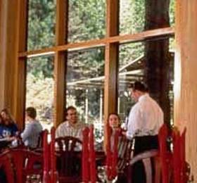 Yosemite Lodge в Калифорнии