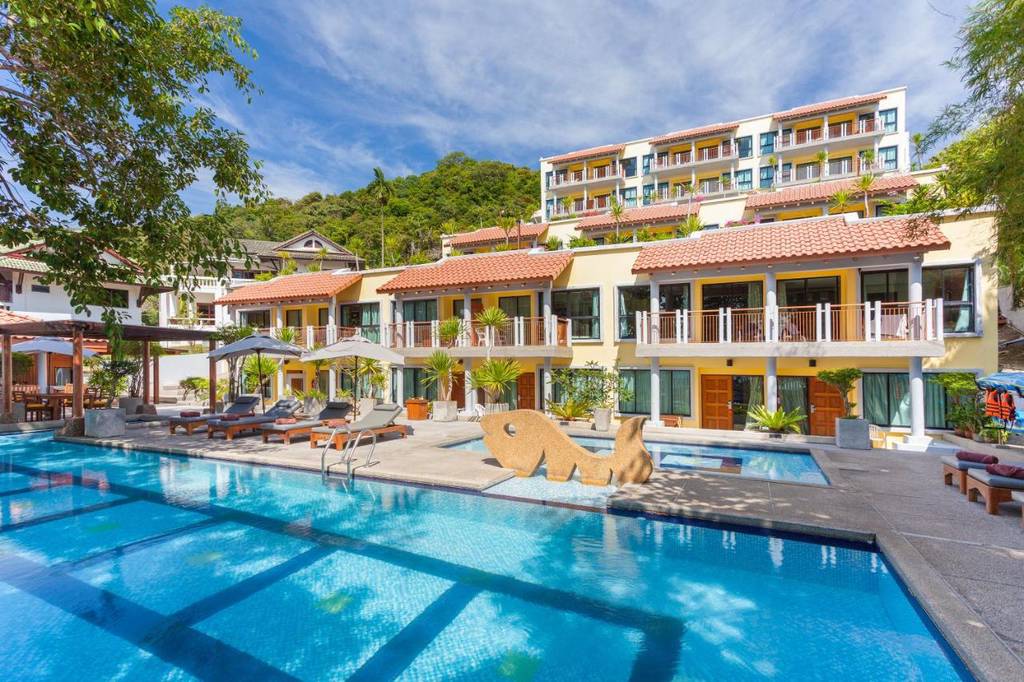 By The Sea Phuket Beach Resort 3*