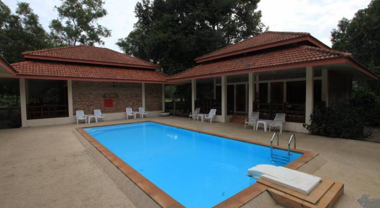 Chaya Resort
