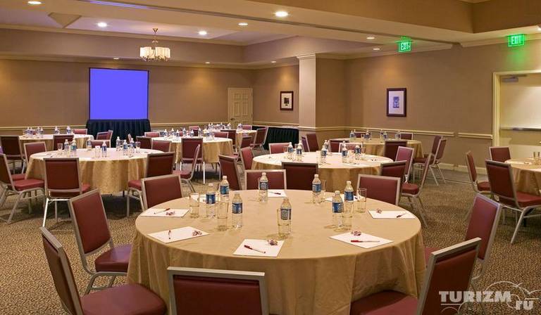 Four Points by Sheraton Historic Savannah