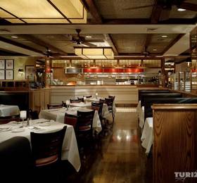 Four Points by Sheraton Norwood в Норвуде