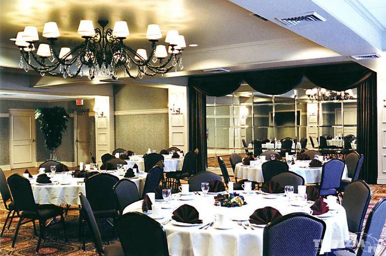 Four Points by Sheraton York