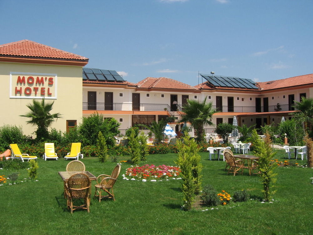 MG Mom'S Hotel 4*
