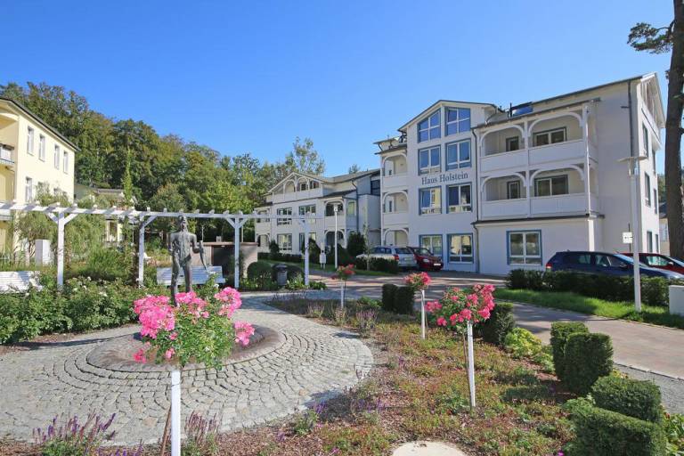 Haus Holstein - Ferienwohnung 15 mit Balkon