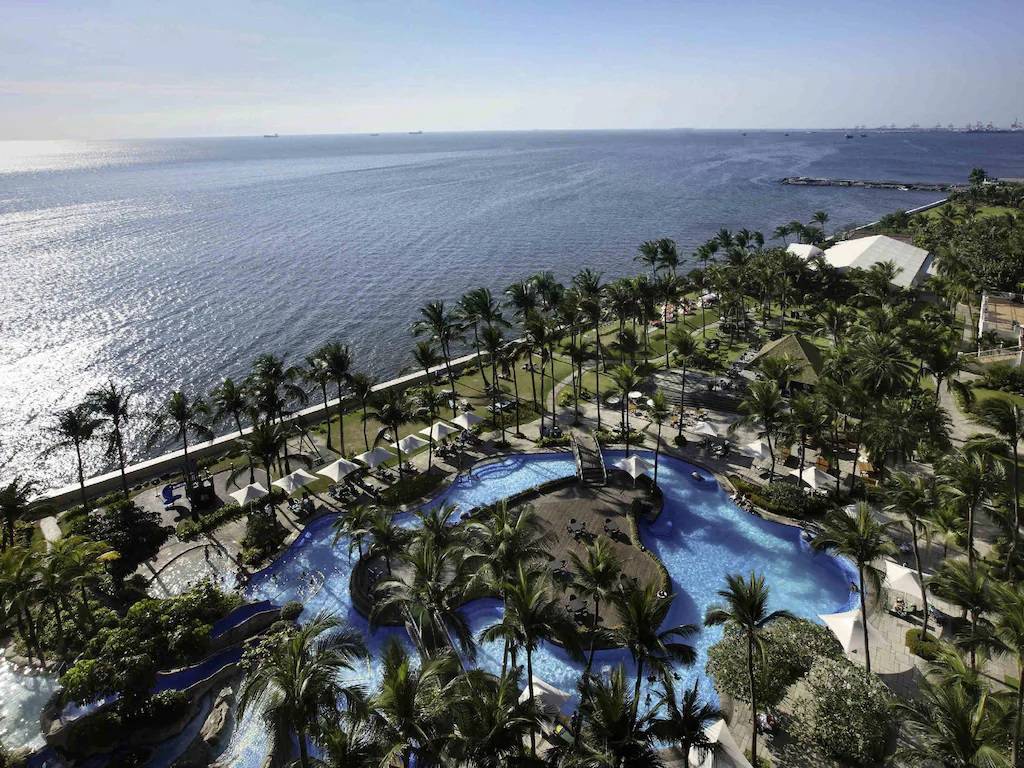 Sofitel Philippine Plaza Manila 5*