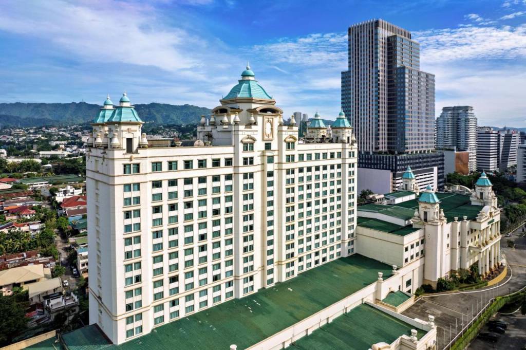 Waterfront Hotel & Casino Cebu City 4*