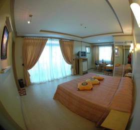 Willys Beach Club в Боракае