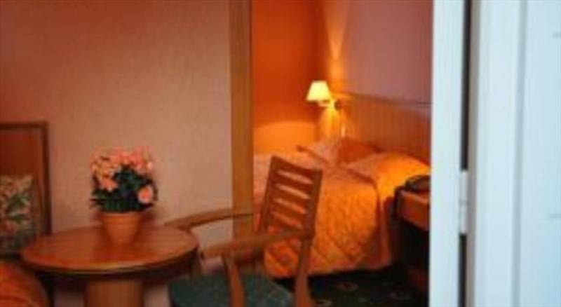 Mercure Paris Tour Eiffel Suffren 4* Франция, Париж