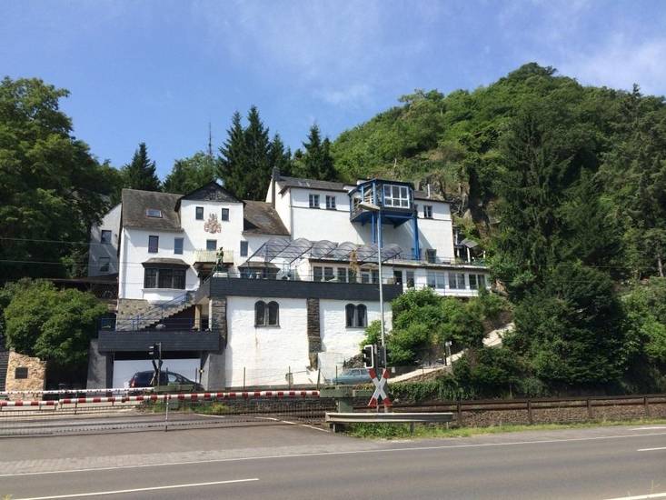 Hausengelsburg Германия, Обервезель