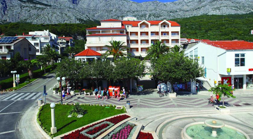 Hotel Laurentum 4*
