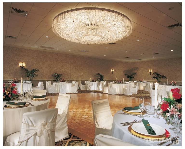 Sheraton Chicago Northwest