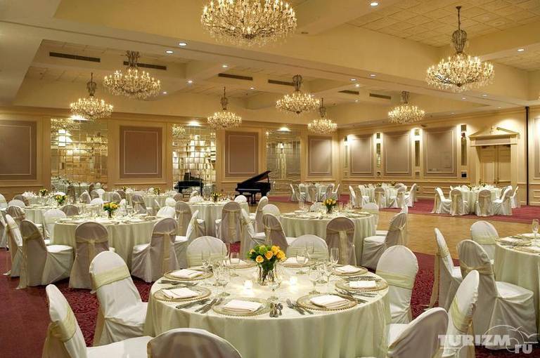 Sheraton Framingham Hotel & Conference Center