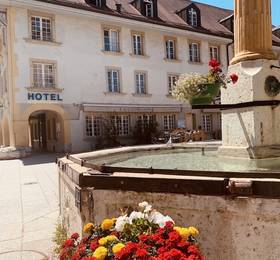 Hotel La Couronne в Вале