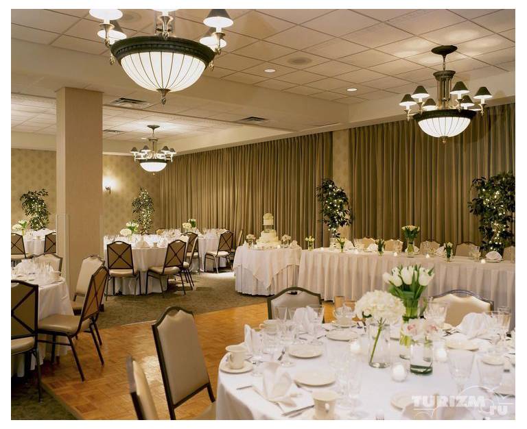 Sheraton Portsmouth Harborside Hotel
