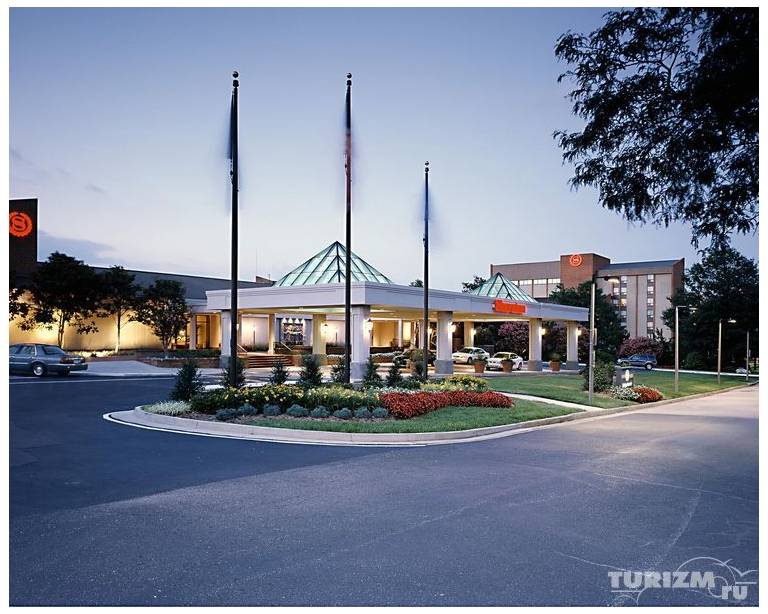 Sheraton Richmond West Hotel
