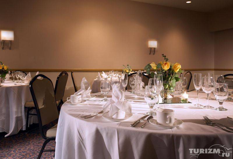 Sheraton Suites Chicago Elk Grove 5* США, Чикаго