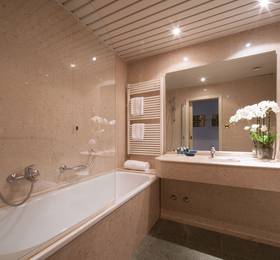 Grand Hotel Gardone Riviera в озере Гарда