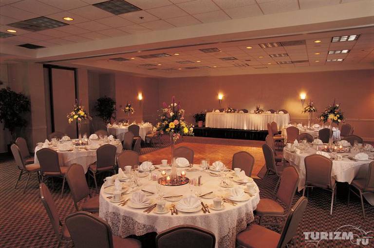 Sheraton Suites Philadelphia Airport