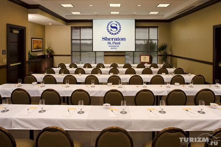 Sheraton St. Paul Woodbury Hotel
