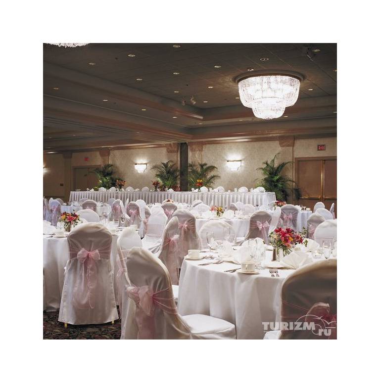 Sheraton Suites Akron-Cuyahoga Falls