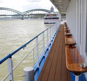 Fairtours Hotelschiff Regina Rheni **** Neuss в Нойсе