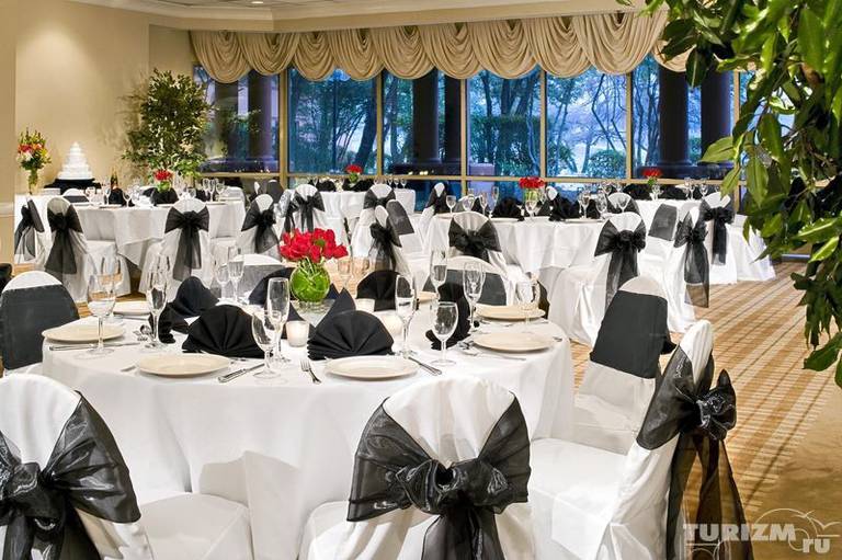 Sheraton Suites Market Center Dallas