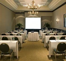 Sheraton Suites Wilmington в Уилмингтоне