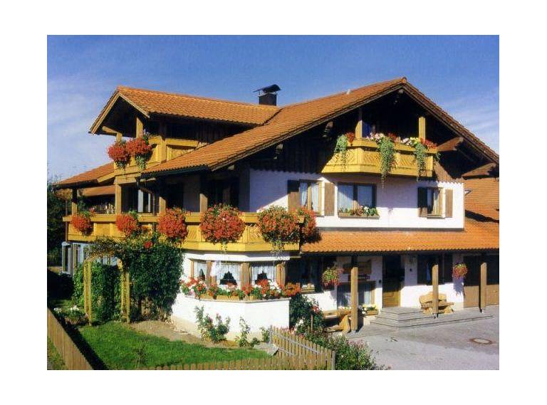 Gaestehaus-Kerpf-Ferienwohnung