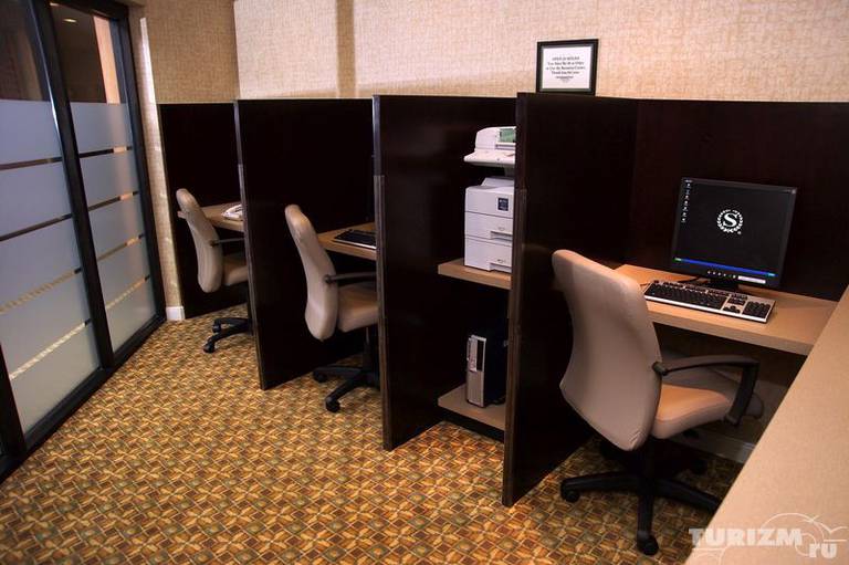 Sheraton Westport Plaza Hotel St. Louis