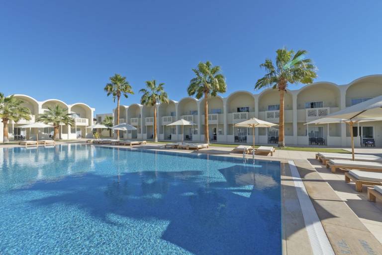 Reef Oasis Beach Holiday Club