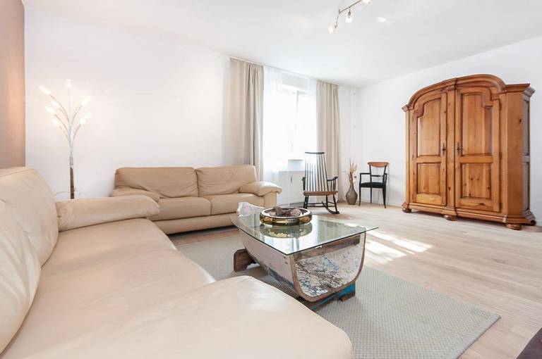 Glockenbach Apartment