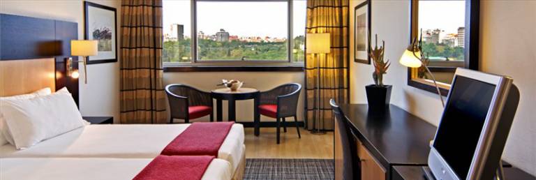 EPIC SANA Marques Hotel