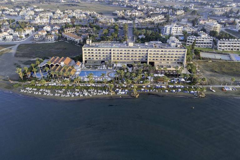 Palm Beach Hotel & Bungalows