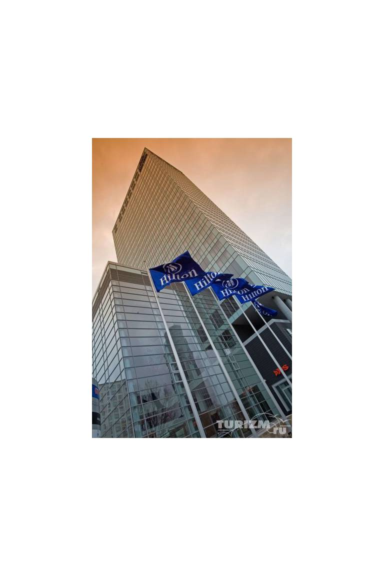 Hilton Warsaw Hotel & Convention Centre