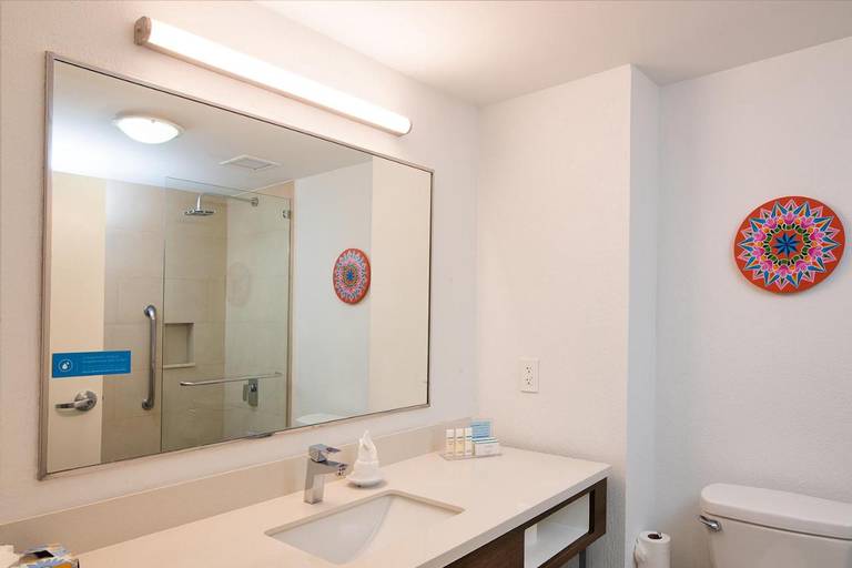Hampton Inn & Suites by Hilton San Jose-Airport