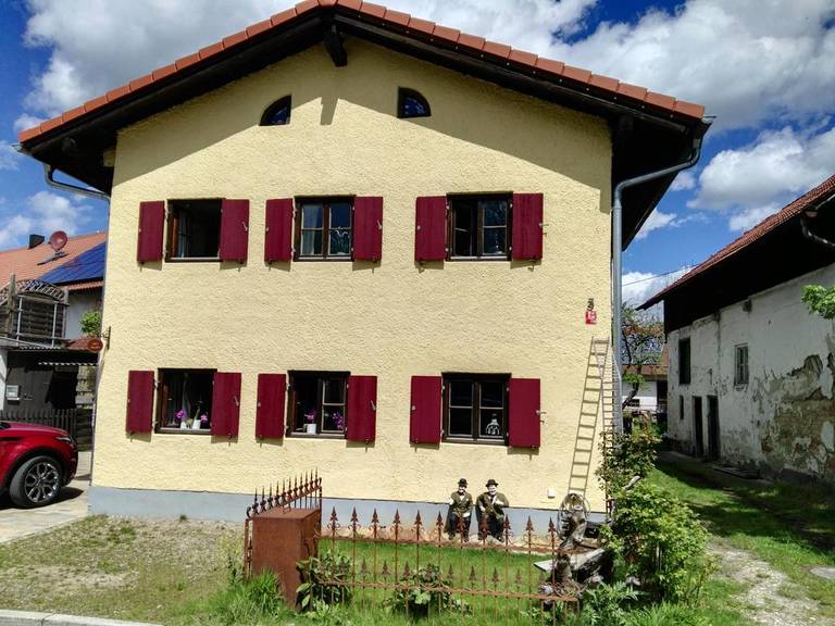 Idyllisches Hauschen auf dem Dorf