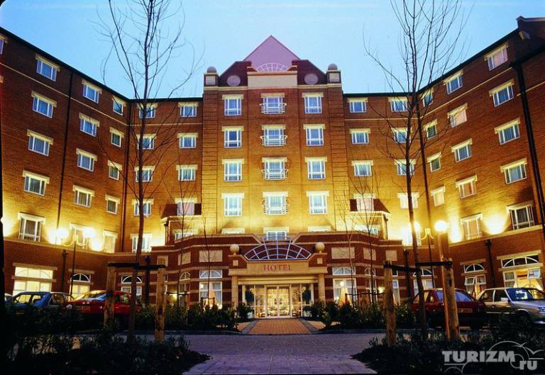 Hilton Dartford Bridge