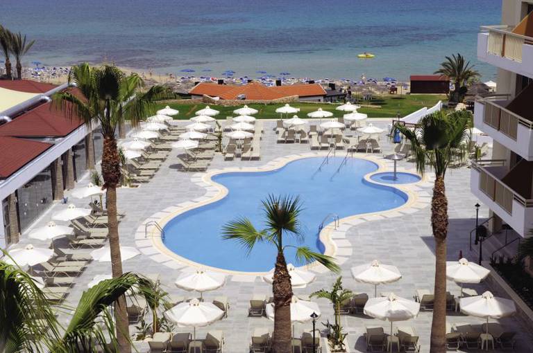 Golden Star Beach Hotel
