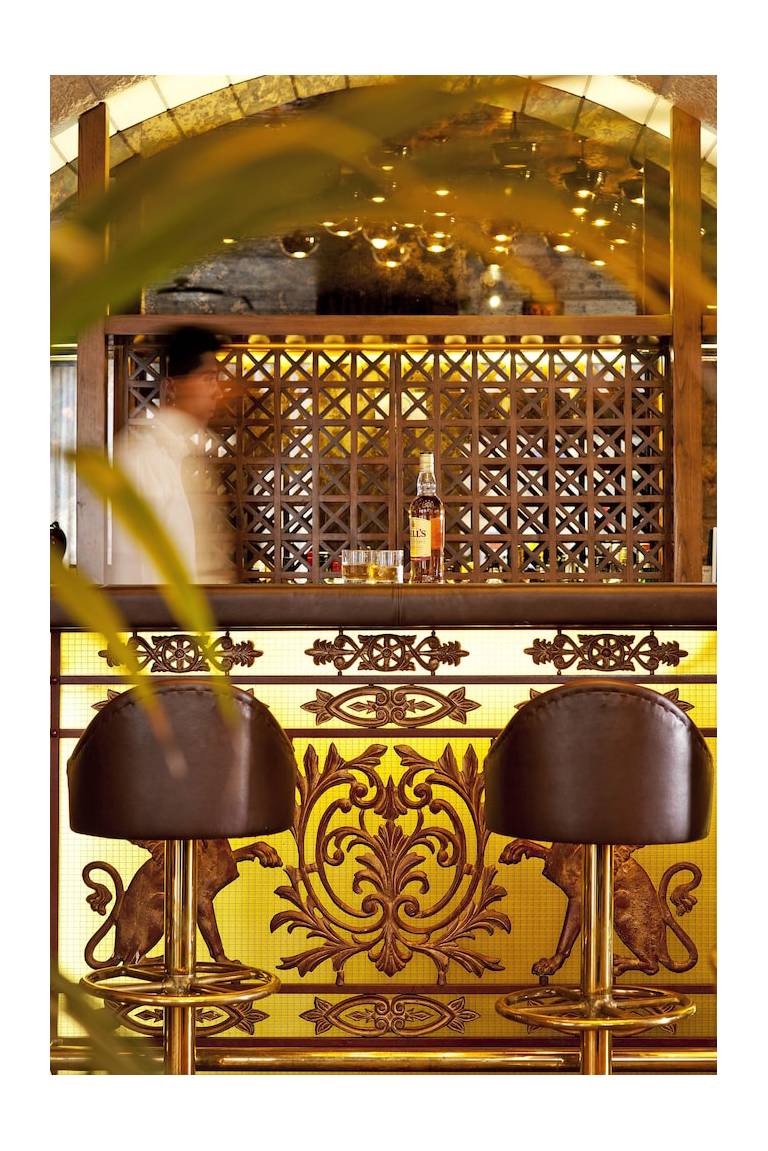 Akali Hotel