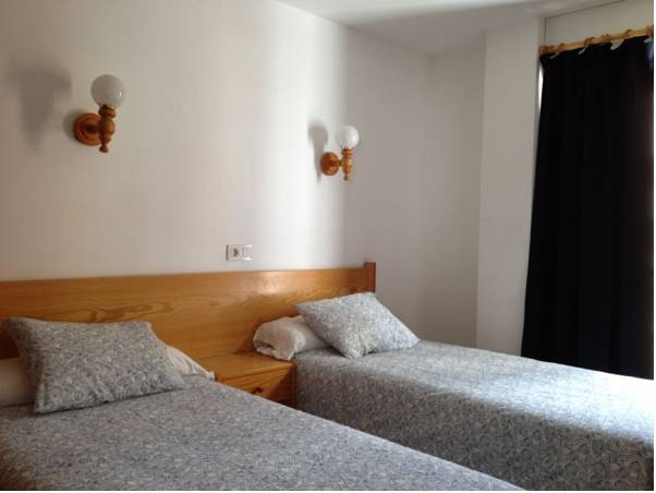 Apartamentos Es Canto Bossa 1* Испания, Ибица