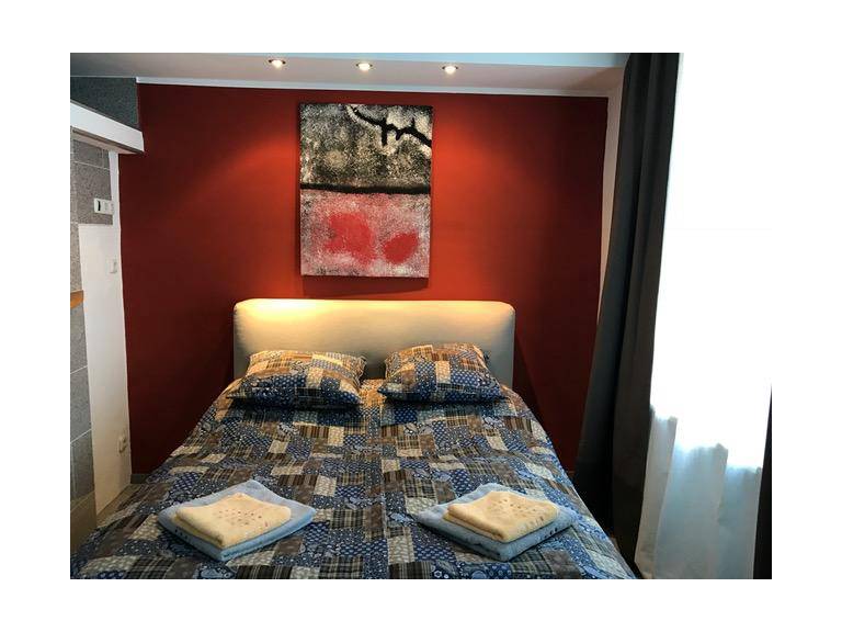 CheckInn CityApartment