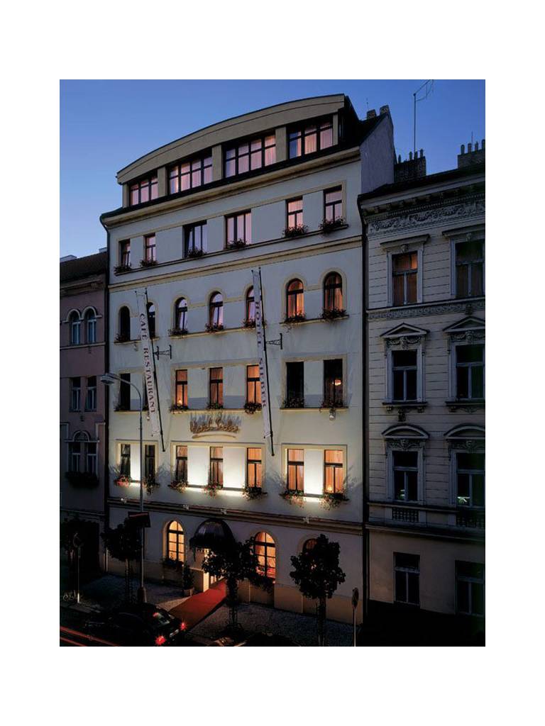 LOUREN HOTEL